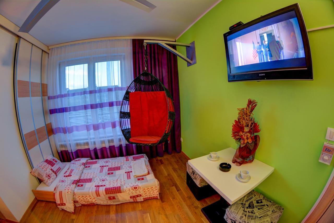 Rooms And Apartments S Βελιγράδι Εξωτερικό φωτογραφία