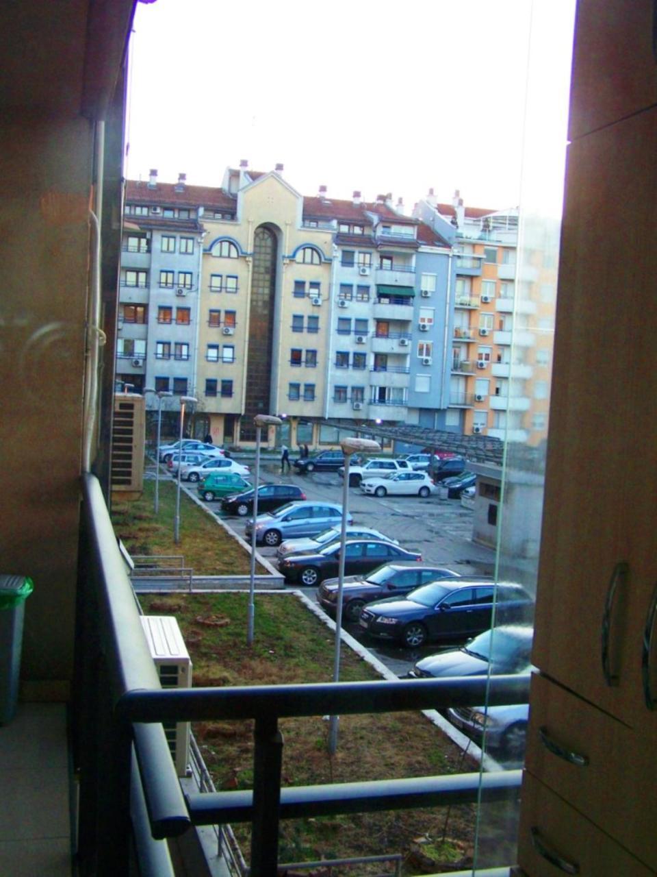 Rooms And Apartments S Βελιγράδι Εξωτερικό φωτογραφία